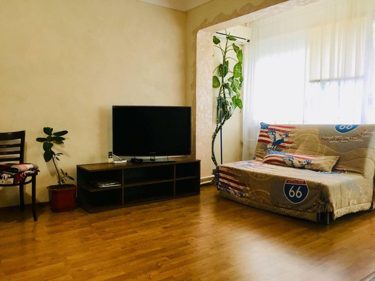 Peremohy Avenue 17 Apartment Kiev Luaran gambar